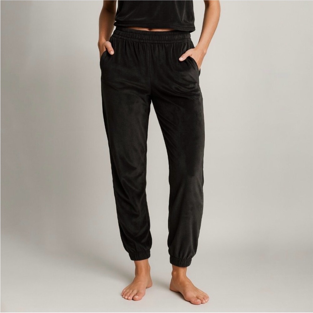 SKIMS Black Velour Jogger Pants